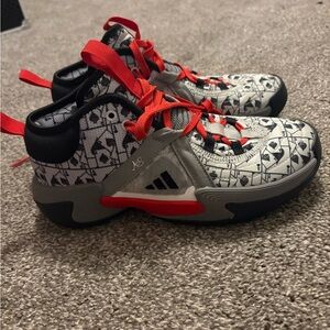 Women’s limited edition"Queen of Cards" adidas